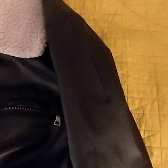 Winter jacket - Picture 3 of 4